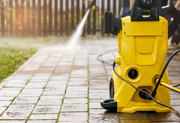 Best Graffiti Removal  in Racine, WI